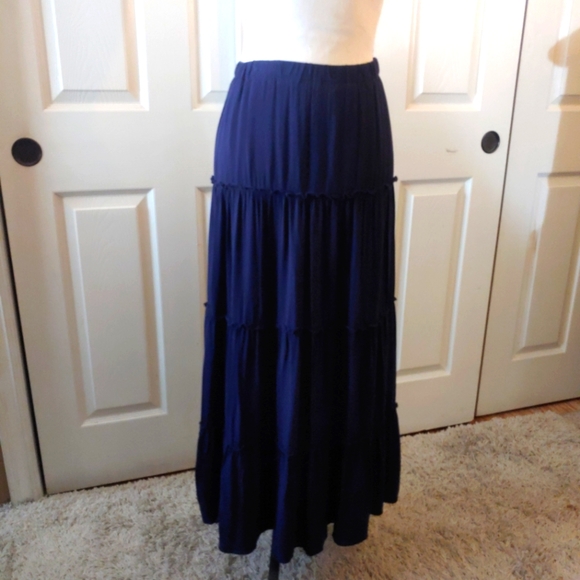 Brandy Melville Dresses & Skirts - Brandy Melville "Izzy" Skirt Navy Blue Women's One Size